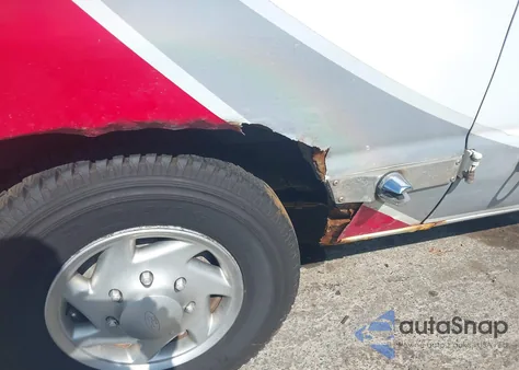 2013 Ford E-350 Super Duty Commercial z USA, uszkodzony, nr VIN 1FDSS3ES5DDB35354